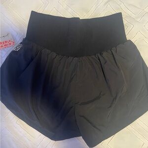 BRAND NEW WITH TAGS carpe diem free people shorts black size XS